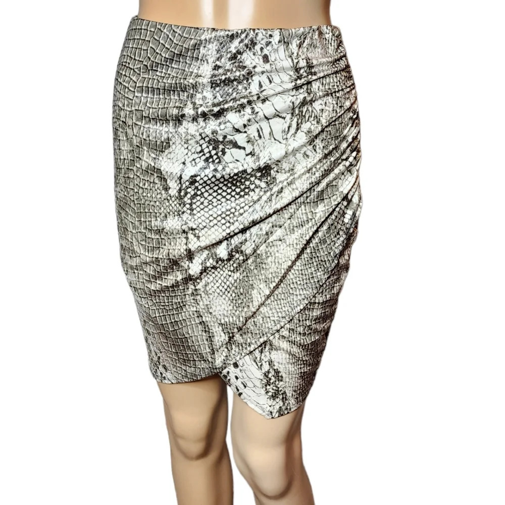 NWT Windsor stretchy snakeskin print wrap skirt.